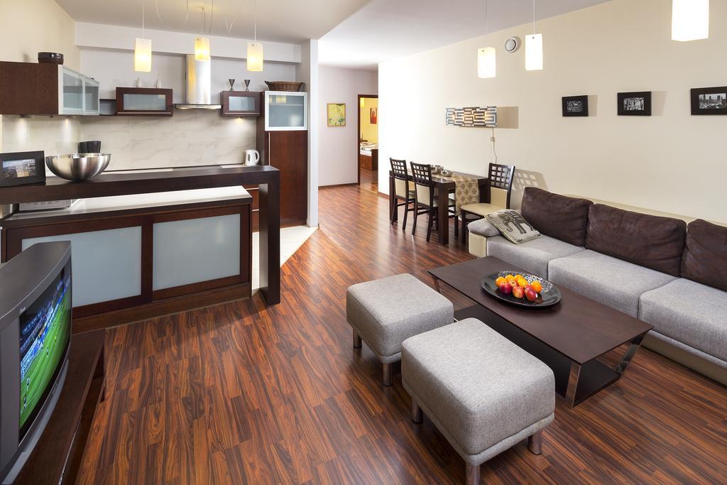 אוסטראון Apartament Park חדר תמונה